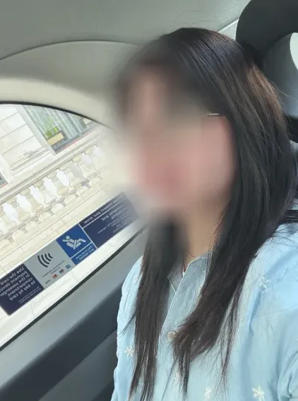 Clara, 35