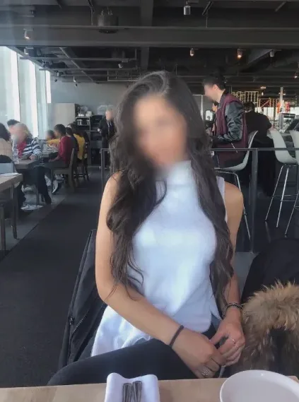 Helena, 36