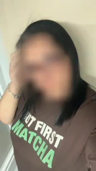 Julie, 36