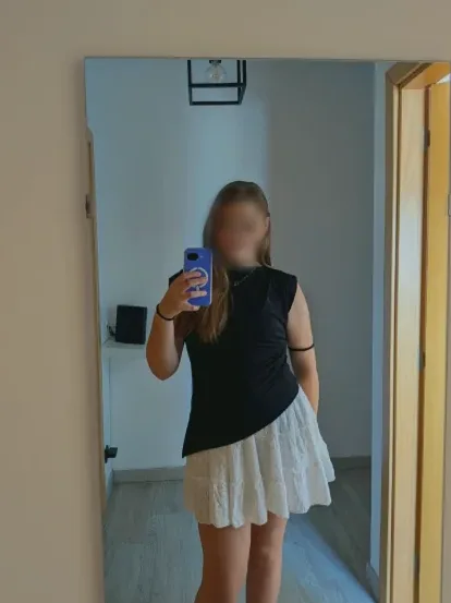 Malou, 18