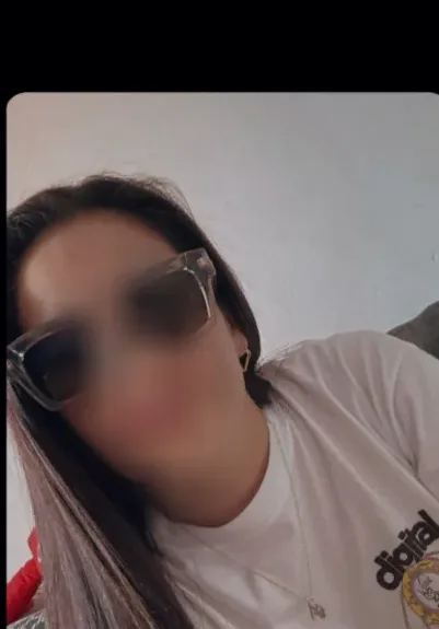 Malou, 34
