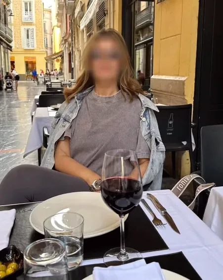 Victoria, 35